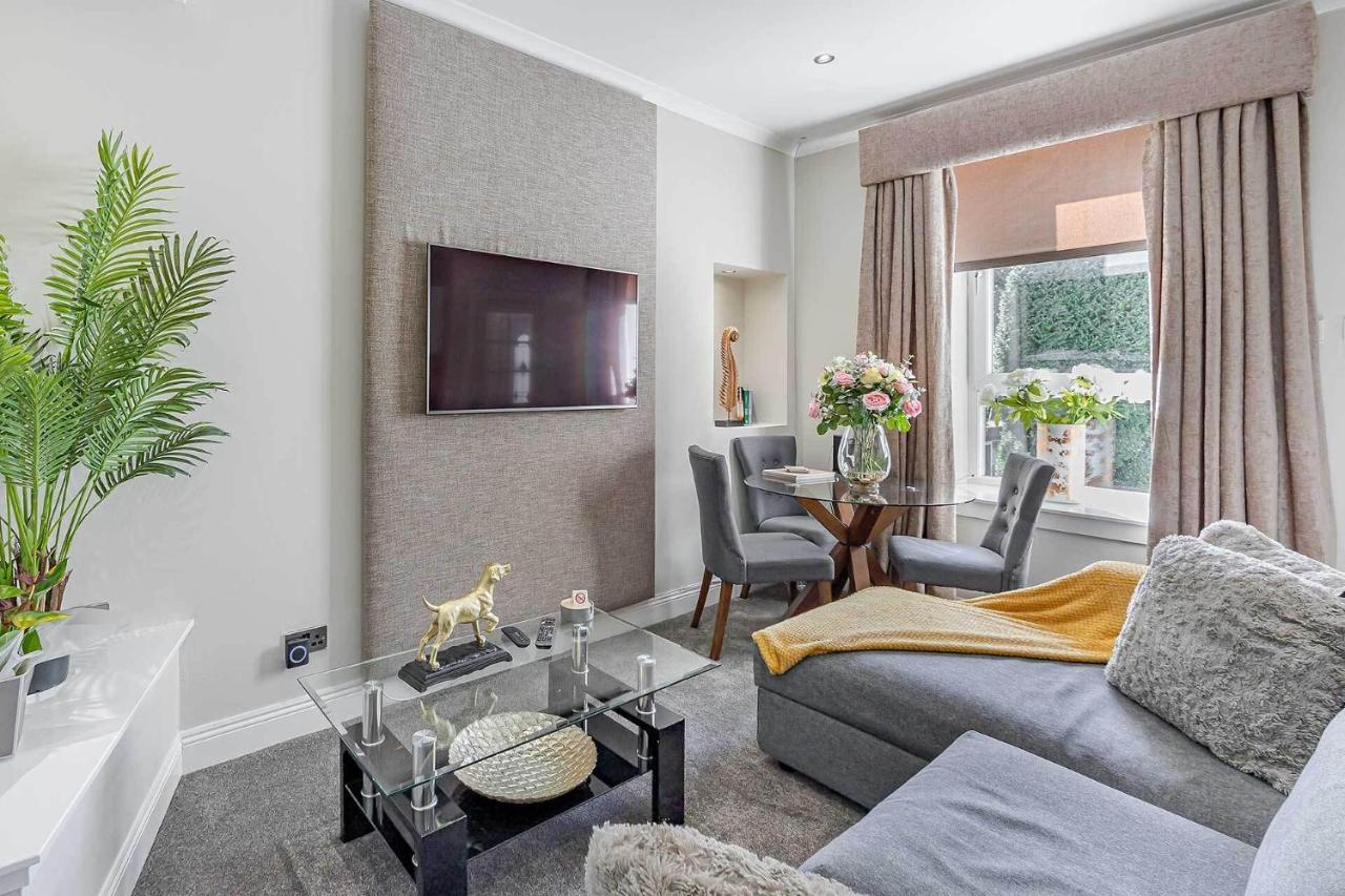 Carmel Apartments Falkirk Zimmer foto